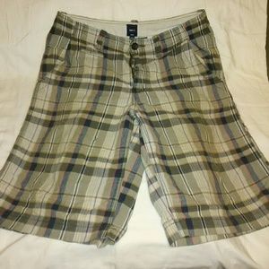 👦Boy's Size 16 GAP Shorts👦